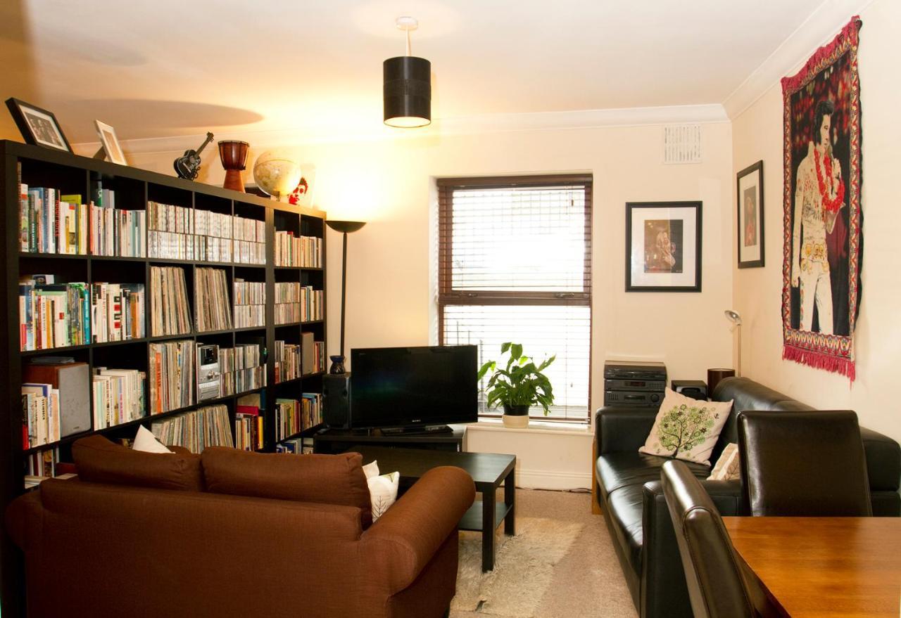 Kieran'S Place Dublin Bagian luar foto